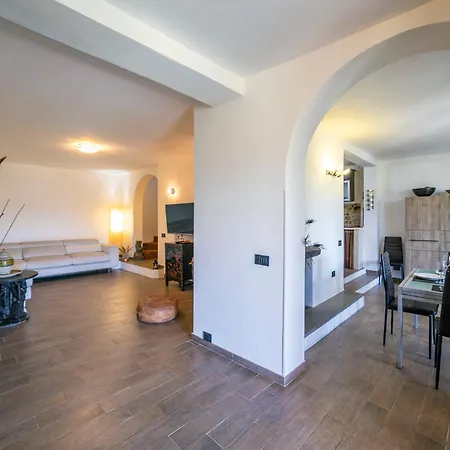 Decameron House By Interhome Prázdninový dům *